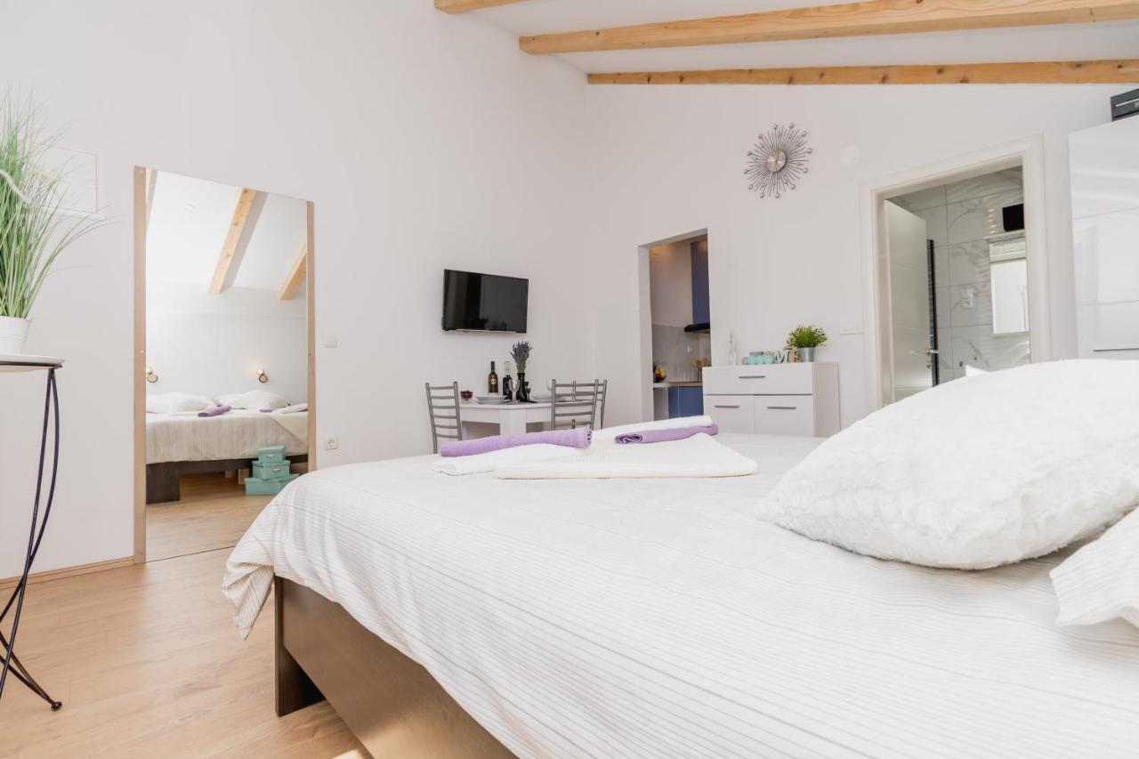 Studio Apartment Harmony Np Krka Lozovac Zewnętrze zdjęcie