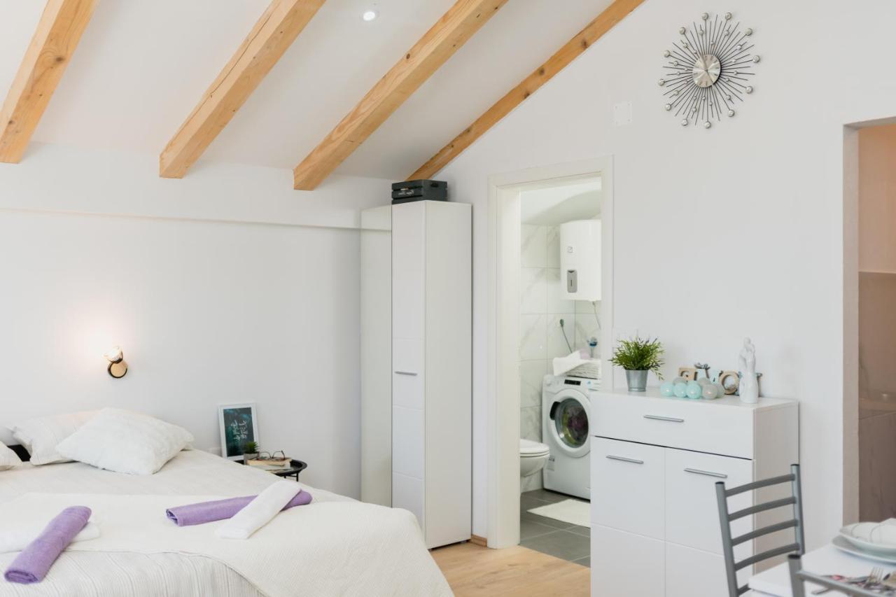 Studio Apartment Harmony Np Krka Lozovac Zewnętrze zdjęcie