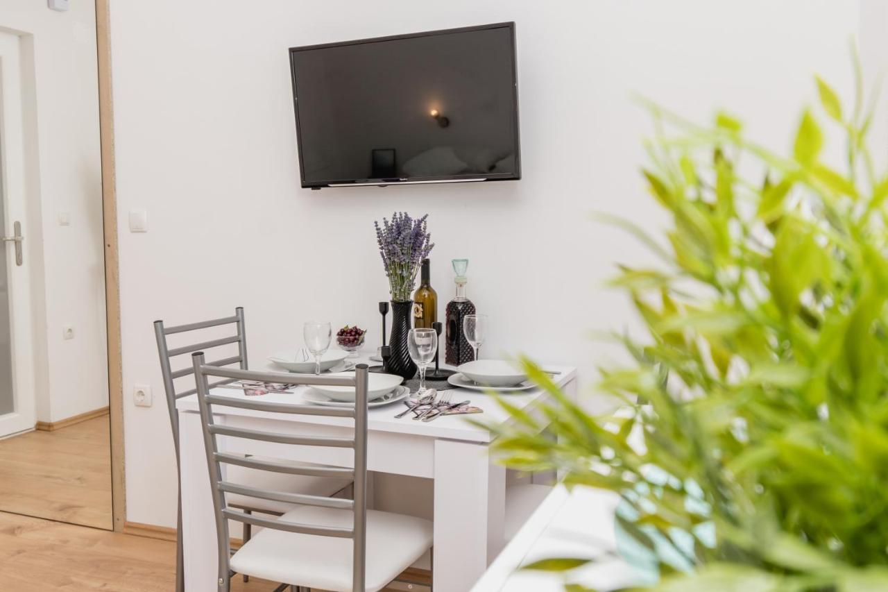 Studio Apartment Harmony Np Krka Lozovac Zewnętrze zdjęcie