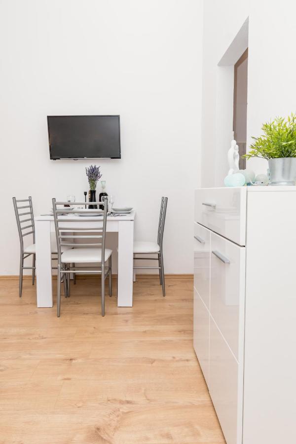 Studio Apartment Harmony Np Krka Lozovac Zewnętrze zdjęcie
